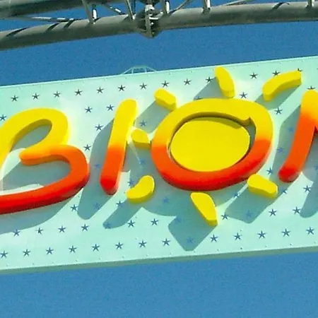 Enjoy Our Spacious Sea View Terrace In Appartement *