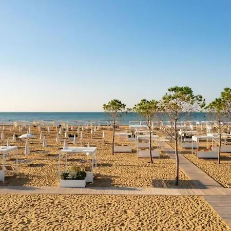 Lejlighed Enjoy The Sea View From Our Spacious Balcony *