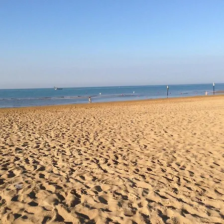 아파트 Enjoy Our Spacious Sea View Terrace In *