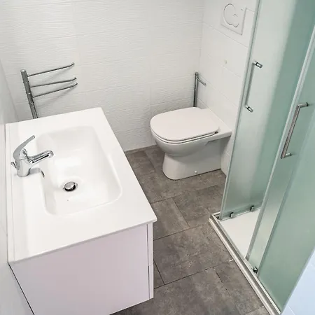 Enjoy Our Spacious Sea View Terrace In 아파트 비비오네