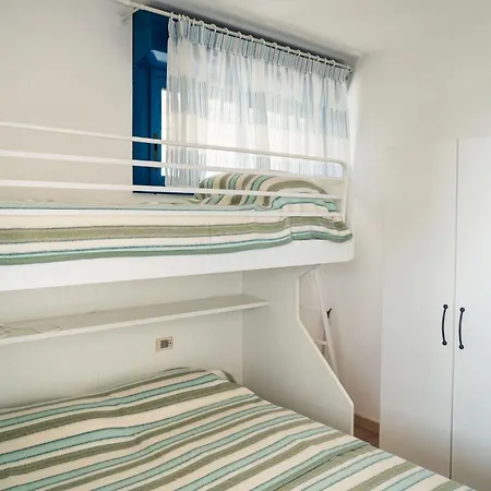 Enjoy The Sea View From Our Spacious Balcony Appartamento