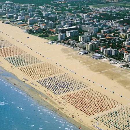 Enjoy The Sea View From Our Spacious Balcony Lejlighed Bibione