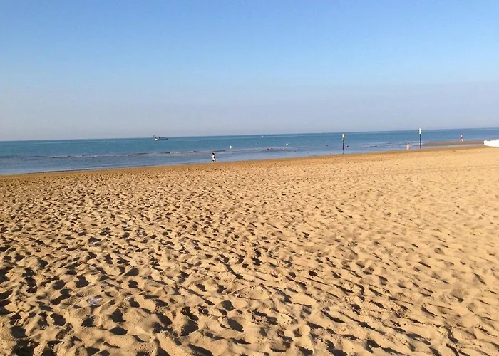 Lejlighed Enjoy The Sea View From Our Spacious Balcony *