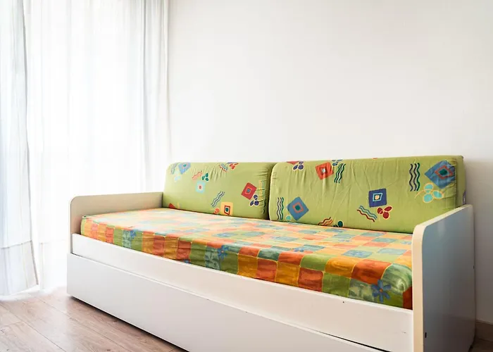 Enjoy The Sea View From Our Spacious Balcony Apartament *